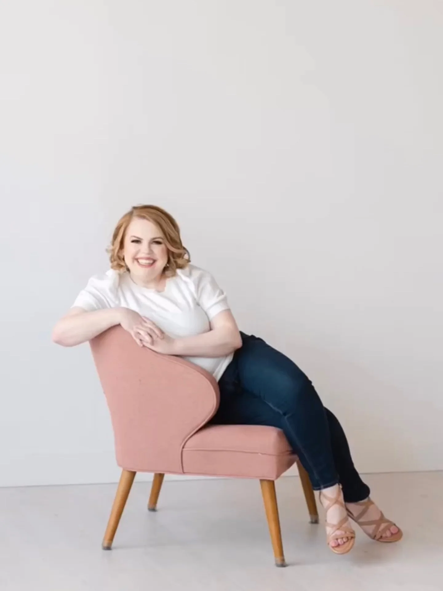 Ohhh this is a MOMENT. Let&rsquo;s give it main-character energy ✨

New year.
New routine.
Same me&hellip; just a little more rested and a lot more ready.

Both boys are back at college (Go Cougs 💛).
We survived a 21st birthday celebration.
And the 