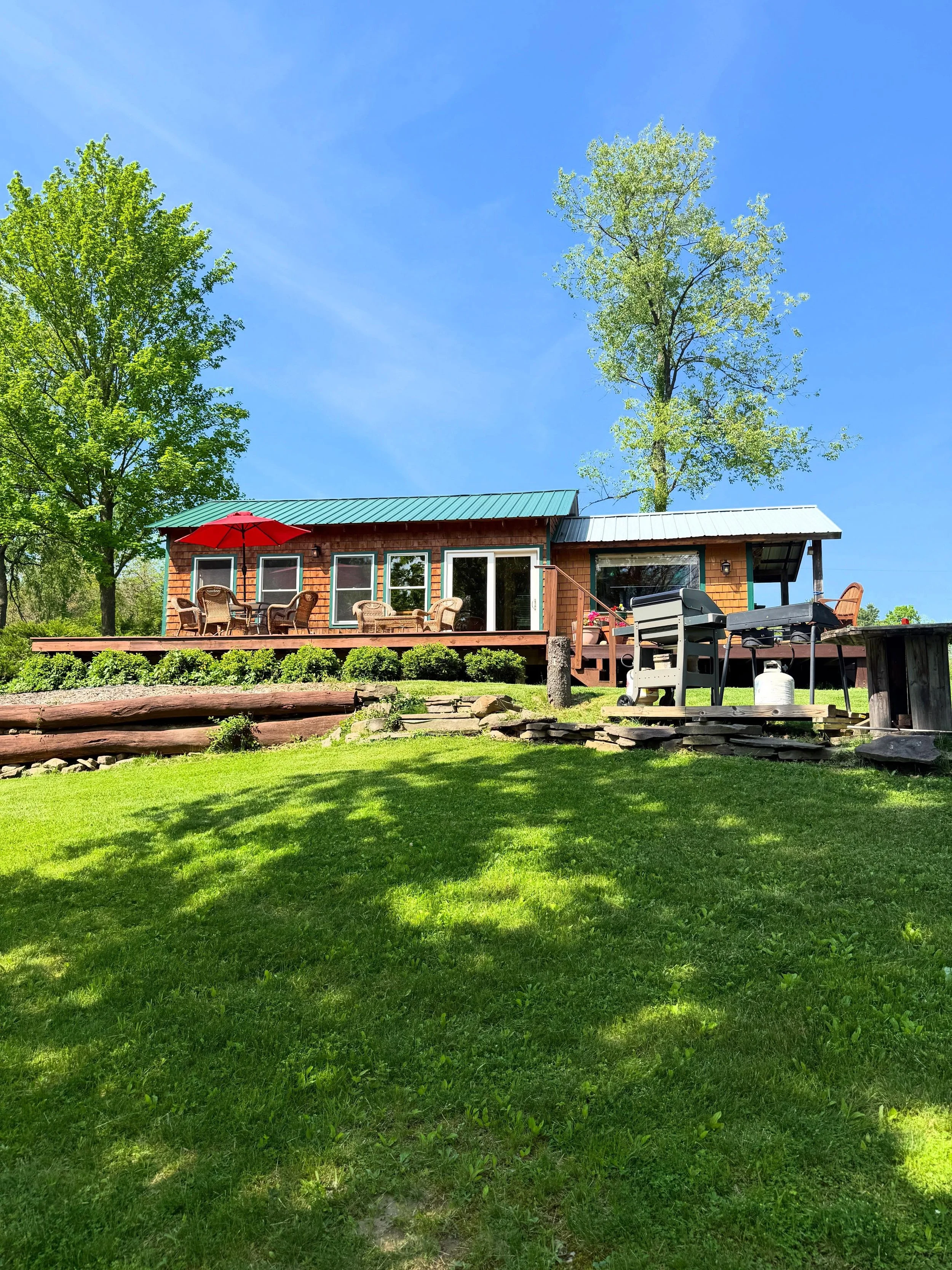 I recently had the opportunity to partner with a lovely family to showcase their property &ldquo;The Pump House&rdquo; and to share about things to do in the area. If you&rsquo;ve been here for a while, you know how much I absolutely LOVE the Finger 