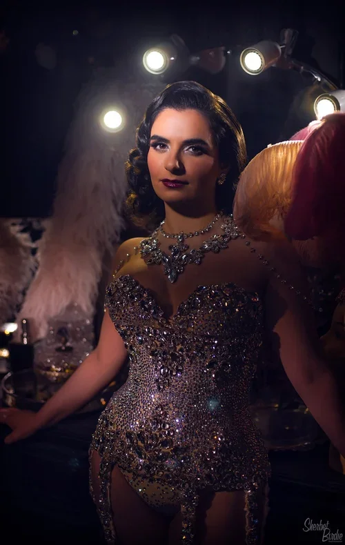 sherbet-birdie-deluxe-photoshoot-burlesque-sydney-22.webp