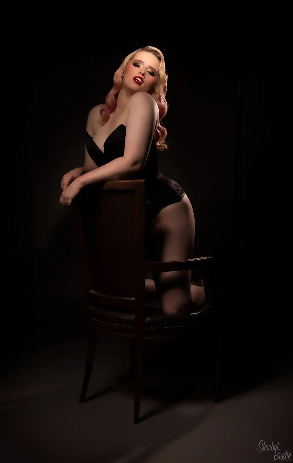 sherbet-birdie-classic-photoshoot-marlene-dietrich-sydney-15.webp