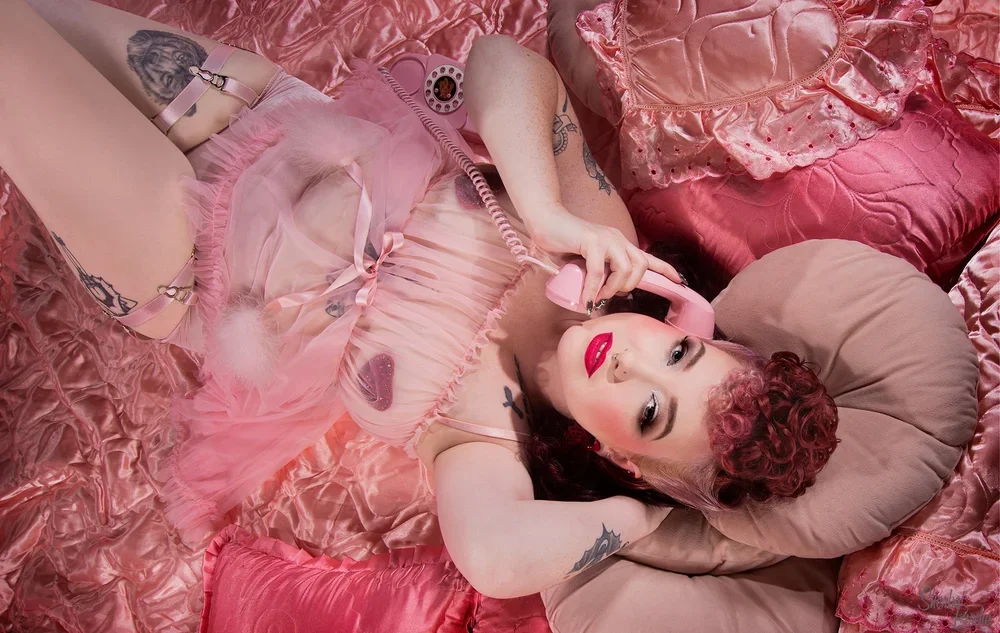 sherbet-birdie-classic-photoshoot-bad-barbie-sydney-3.webp
