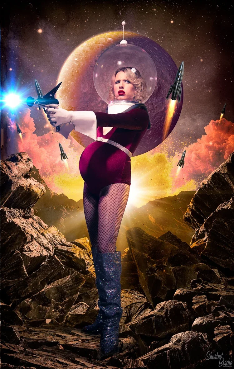 Sherbet-Birdie-SciFi-1960's-Photoshoot-Sydney-Raygun-Astronaut-Space-9.webp