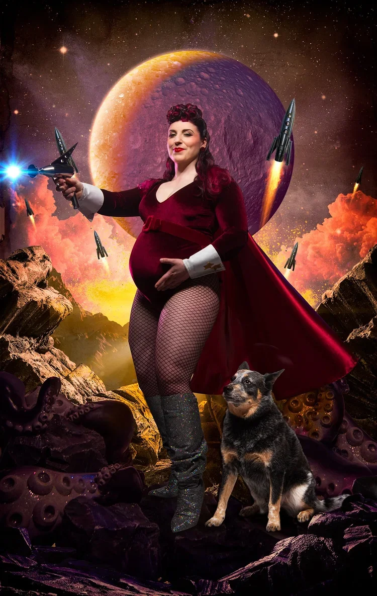 Sherbet-Birdie-SciFi-1960's-Pregnancy-maternity-Photoshoot-Sydney-Raygun-Astronaut-Space-Sydney-9.webp