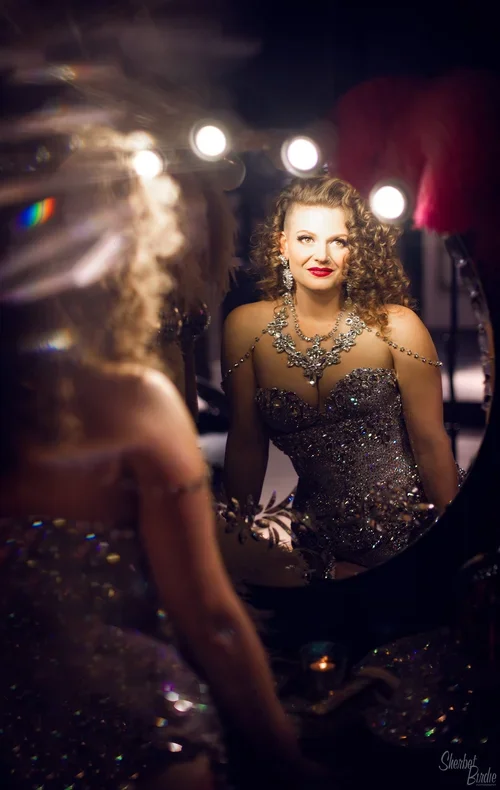 sherbet-birdie-deluxe-photoshoot-burlesque-sydney-14.webp