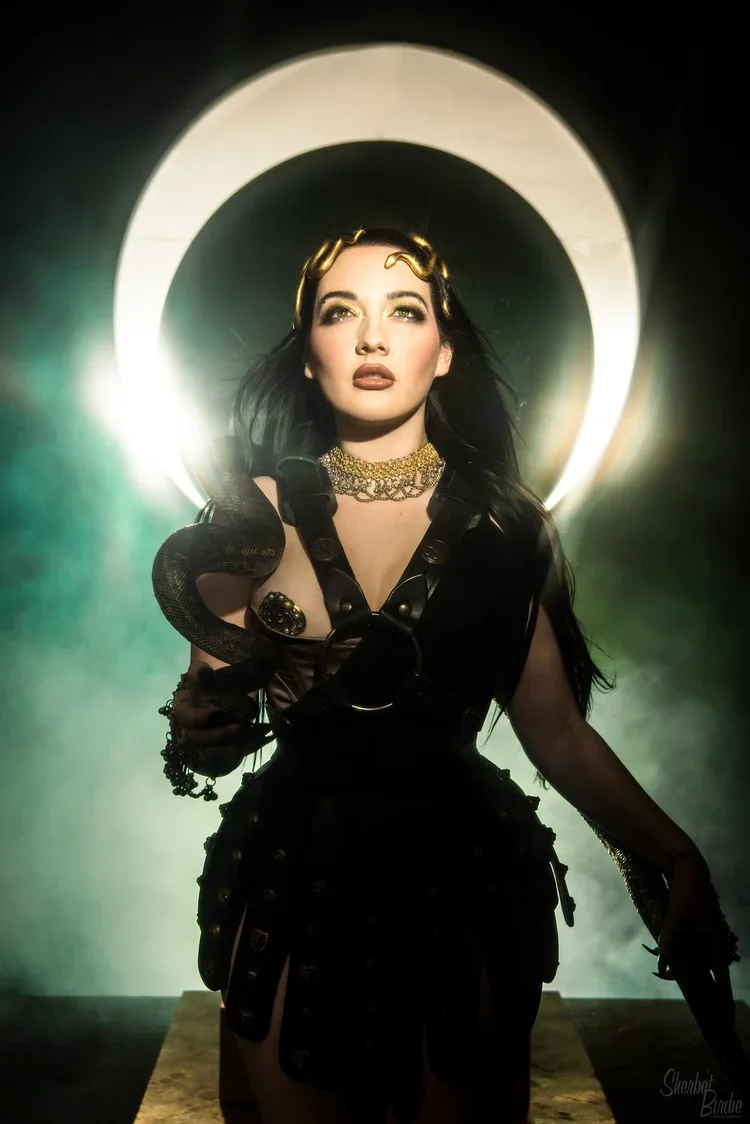 Sherbet-Birdie-Medussa-photoshoot-sydney-powerful-photoshoot-warrior-2.webp
