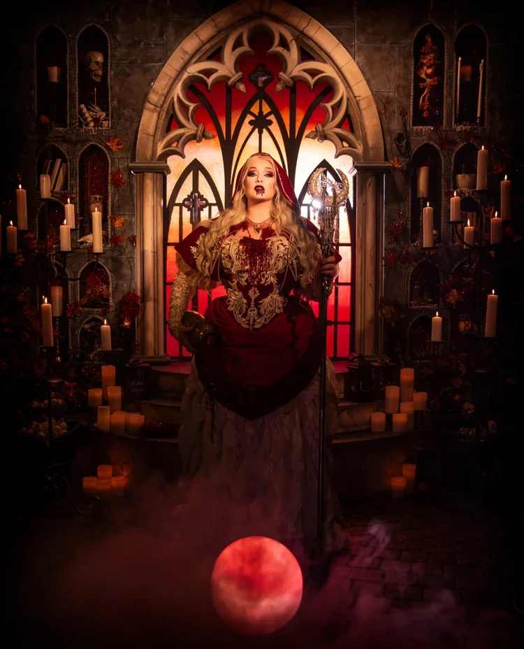 sherbet-birdie-photoshoot-victorian-witchs-vampires-goth-photos-moody-photography-church-sydney-21.webp