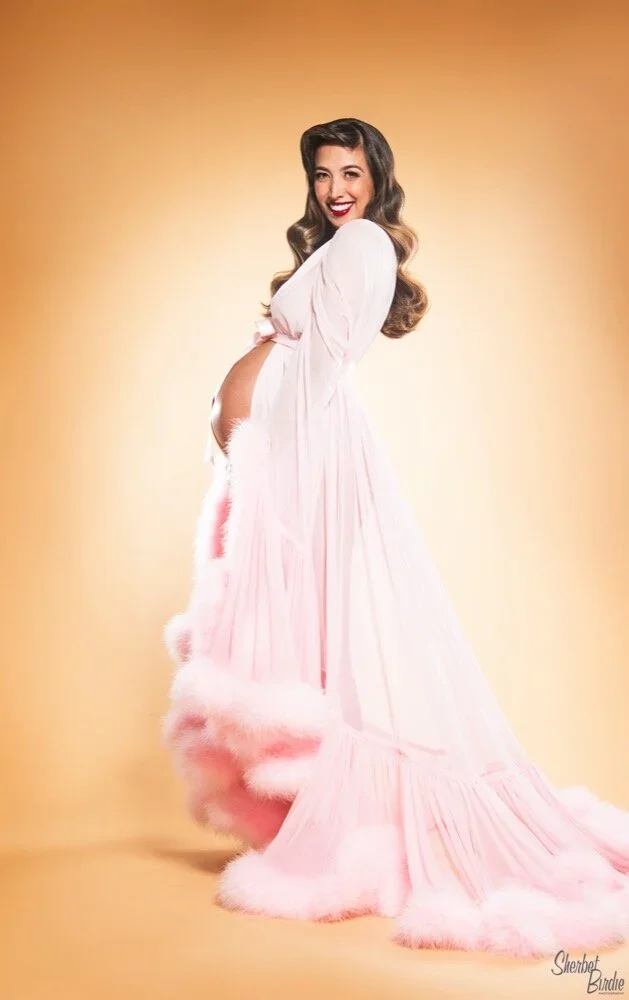 sherbet-birdie-classic-vintage-pregnancy-maternity-photoshoots-babydoll-1950s-styling-sydney-13.webp