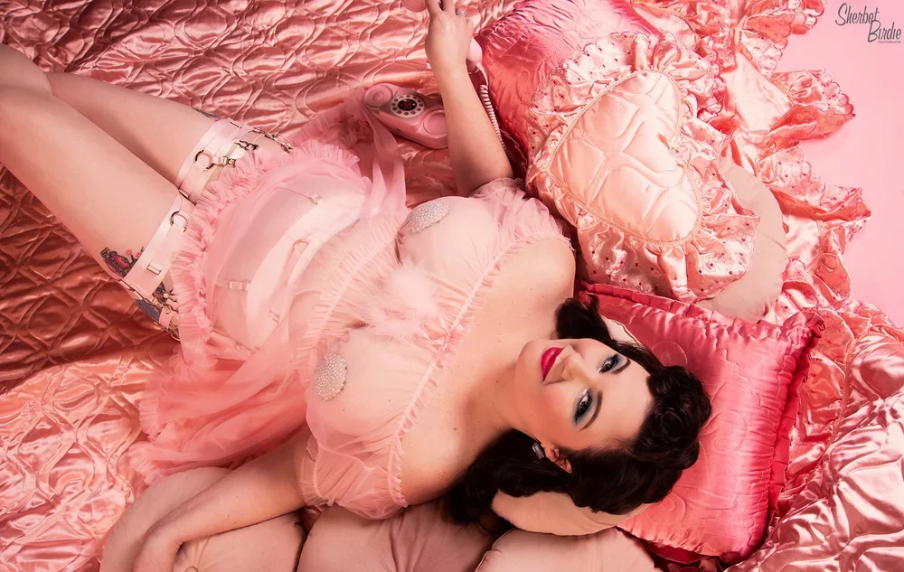 sherbet-birdie-classic-photoshoot-bad-barbie-sydney-7.webp