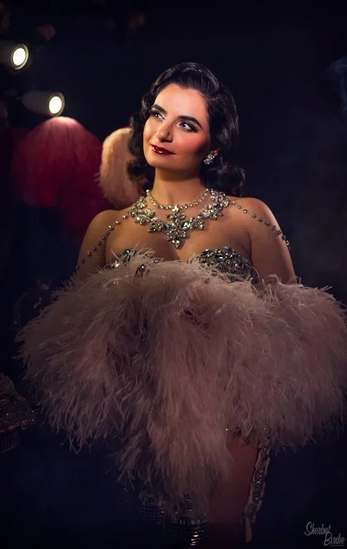 Sherbet-Birdie-Showgirl-Photoshoot-Burlesque-Sydney-Swarovski-Couture-Vintage-FeatherFan-27.webp