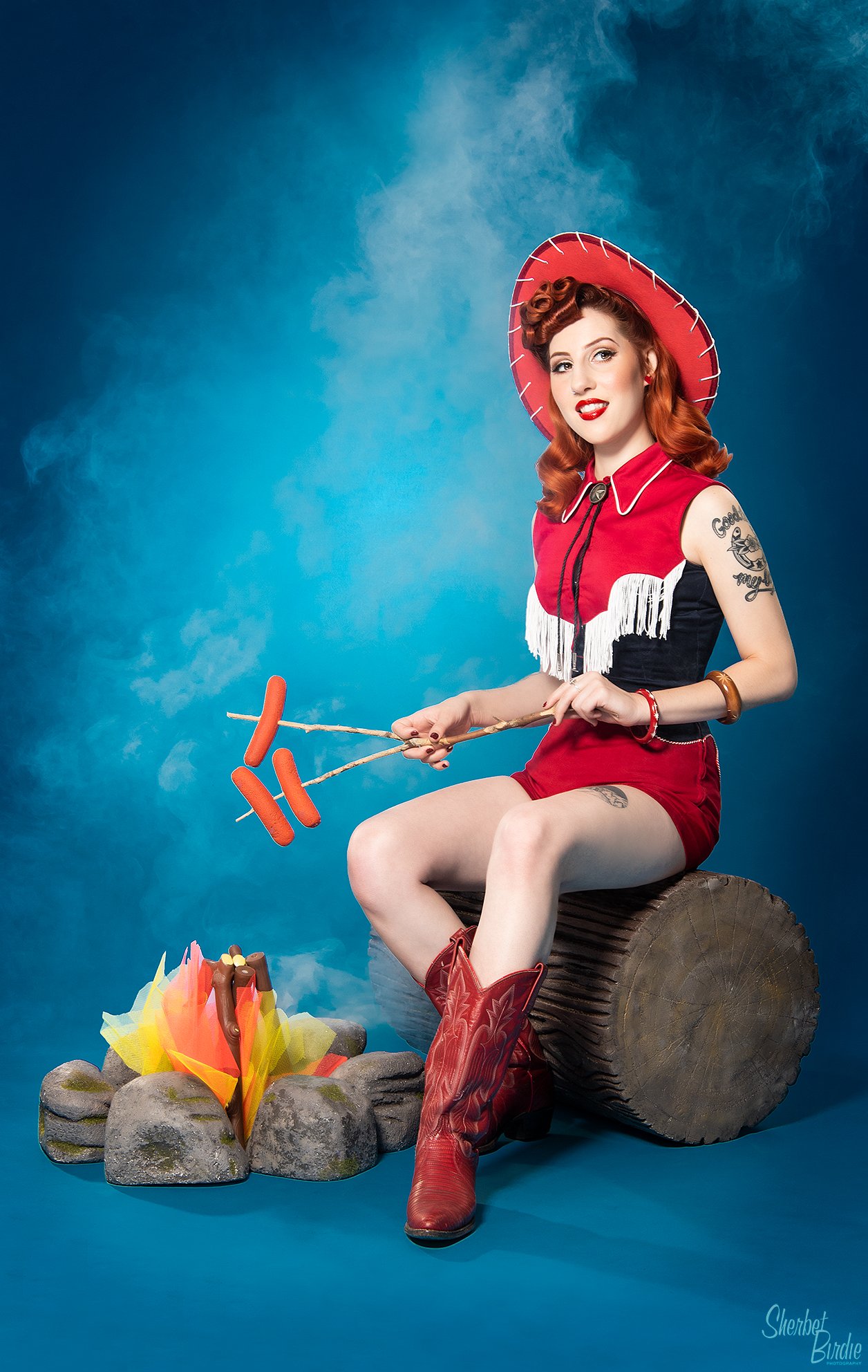 sherbet-birdie-cowgirl-photoshoot-americana-1950s-western-photographs-sydney-cowboy-boots-4.jpg