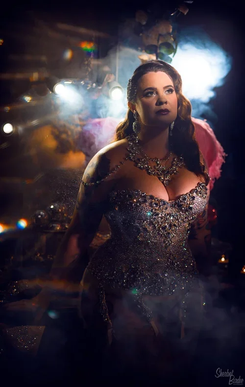 Sherbet-Birdie-Showgirl-Photoshoot-Burlesque-Sydney-Swarovski-Couture-Vintage-FeatherFan-28.webp