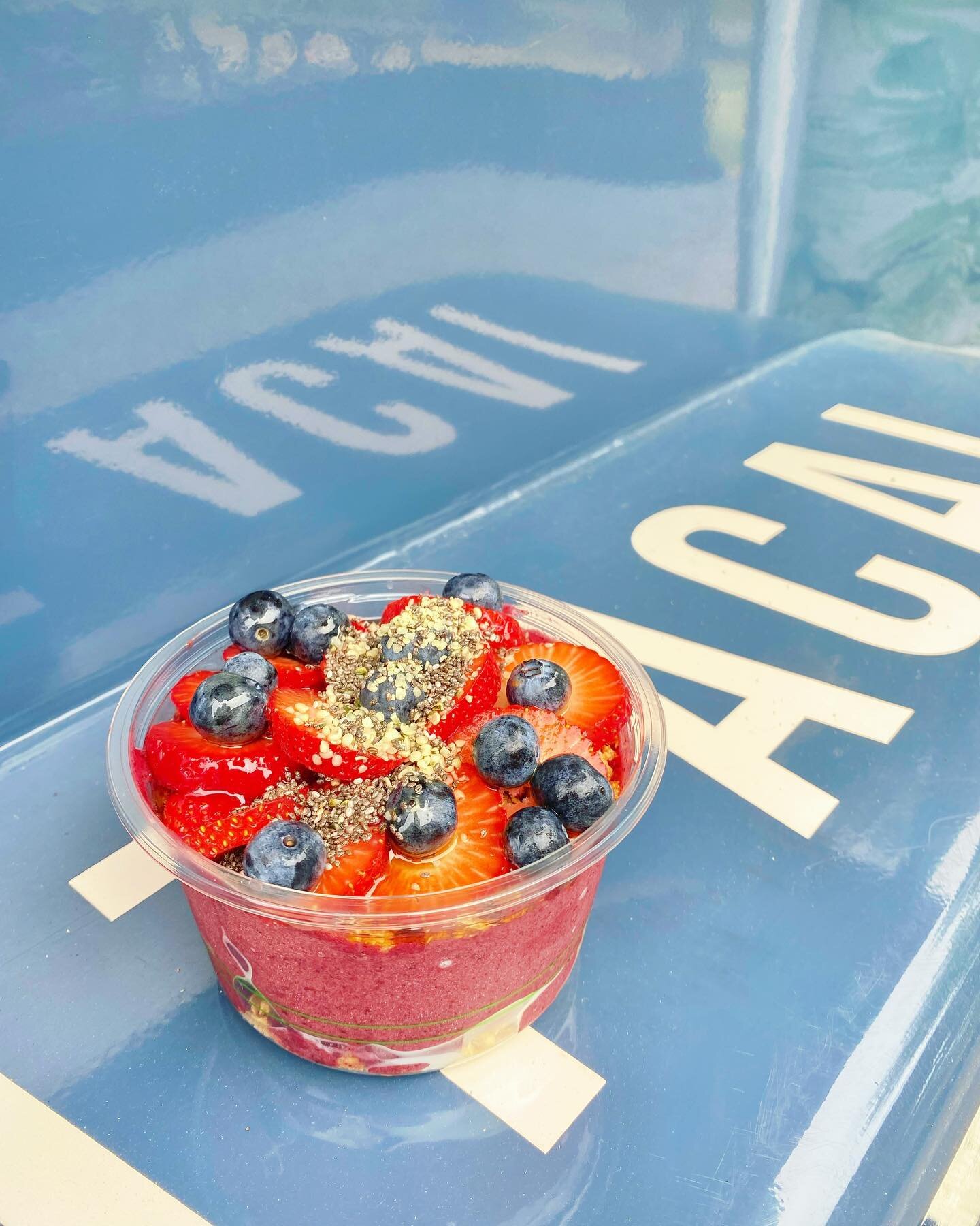 🌟 GIVEAWAY 🌟 

We are giving away an acai bowl or smoothie to 3 of you!! 

RULES: 
1. like this post
2. tag 3 friends
3. follow island girl acai on instagram 

For extra entries share on your story! Winner selected this Friday!