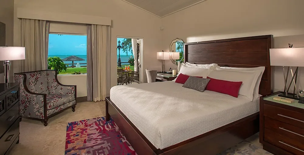 Sandals Halcyon-room.webp