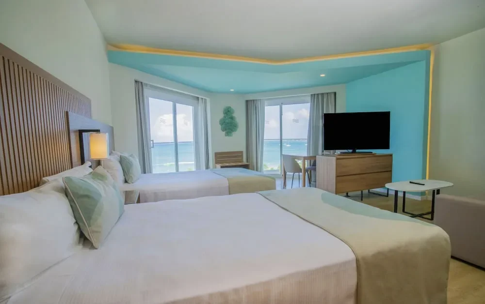 Hotel Riu Palace Antillas-room-2.webp