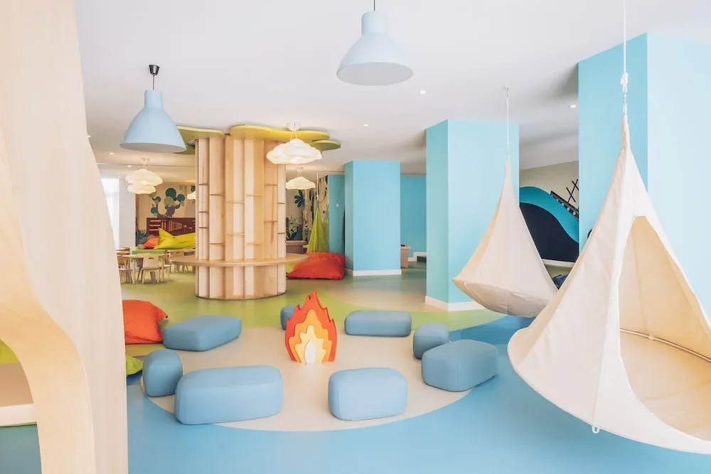 Iberostar Waves Alcudia Park-kids-club.webp