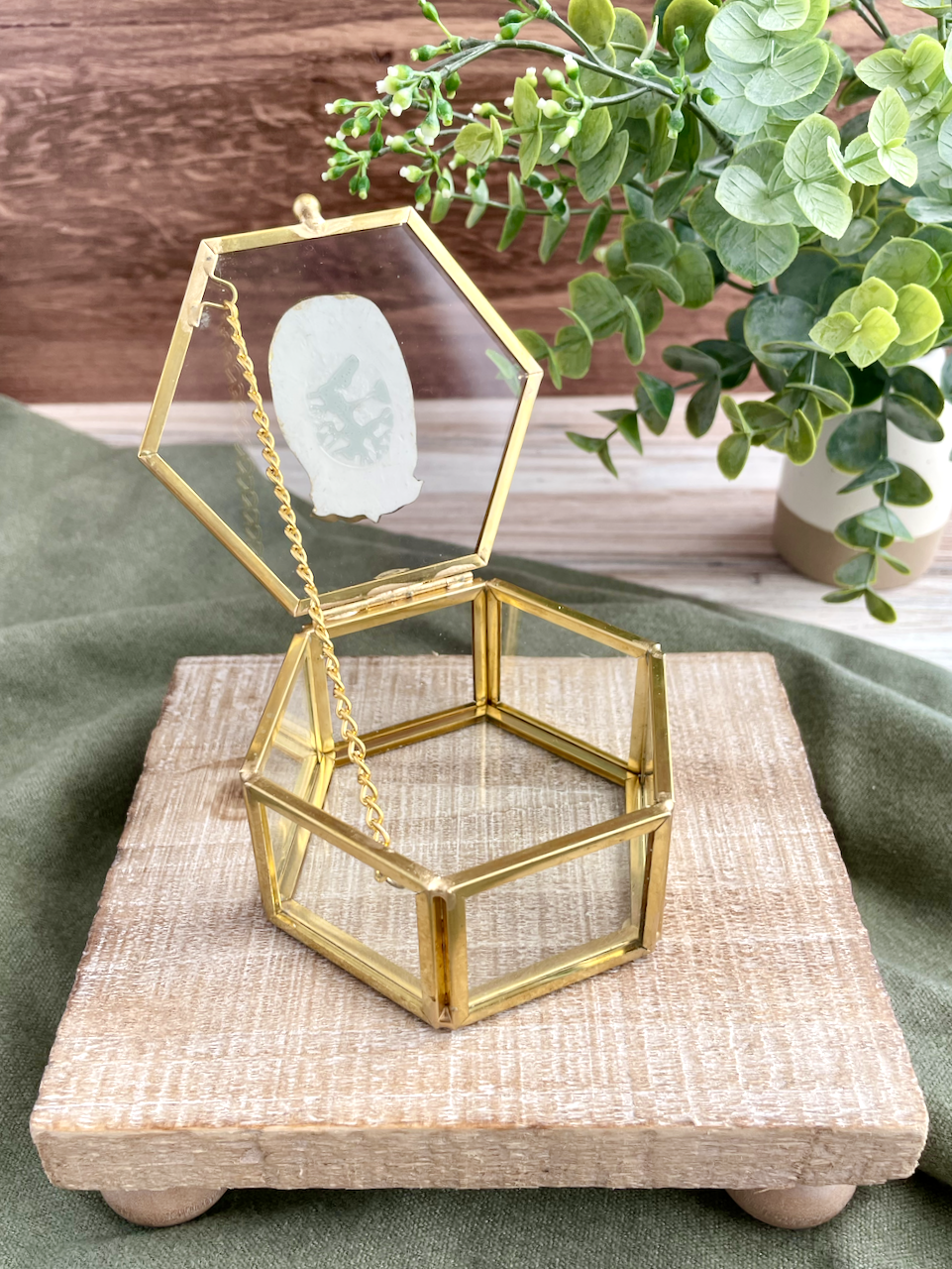 Our Lady of Guadalupe Arras and Jewelry Box - 3.png