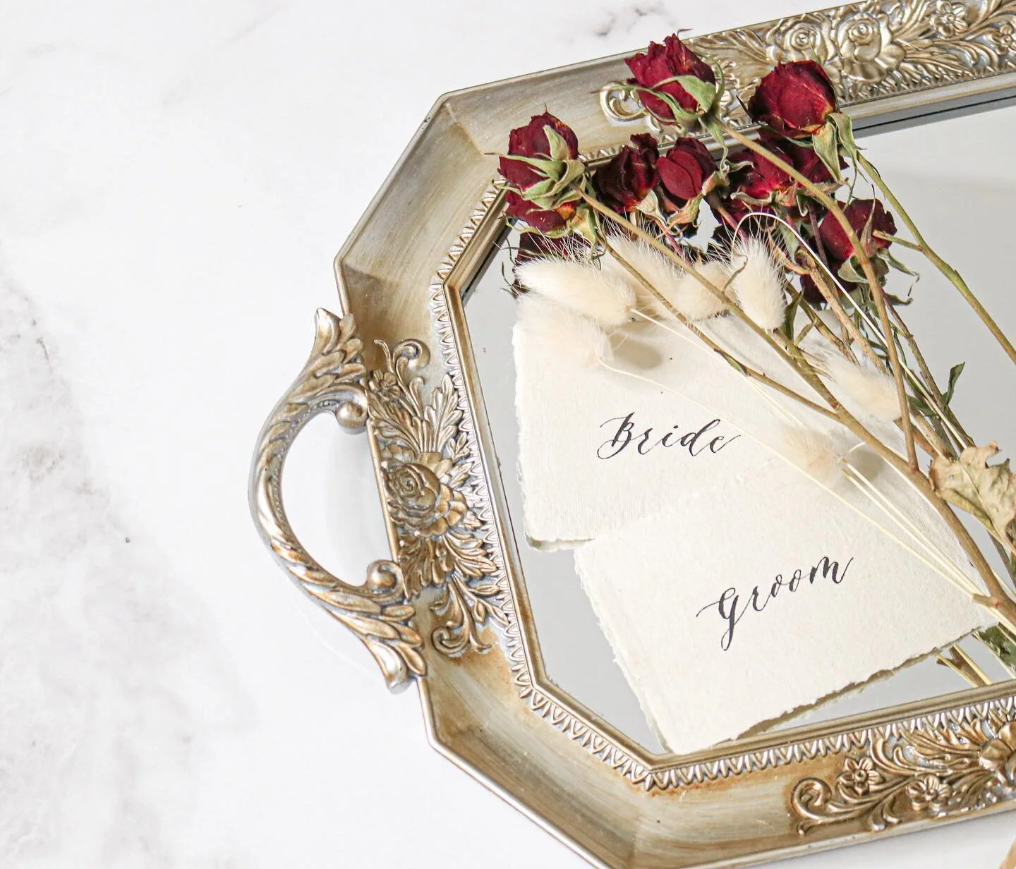 Calligraphy on handmade deckled edge paper 😍 

DM/email hello@prettyitsybitsy.com if you&rsquo;re getting married or hosting an event and you&rsquo;re in need of place cards or custom signs! ✨

Also, can you believe I bought this beautiful tray from