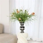 vase rhombic black 2 .jpg