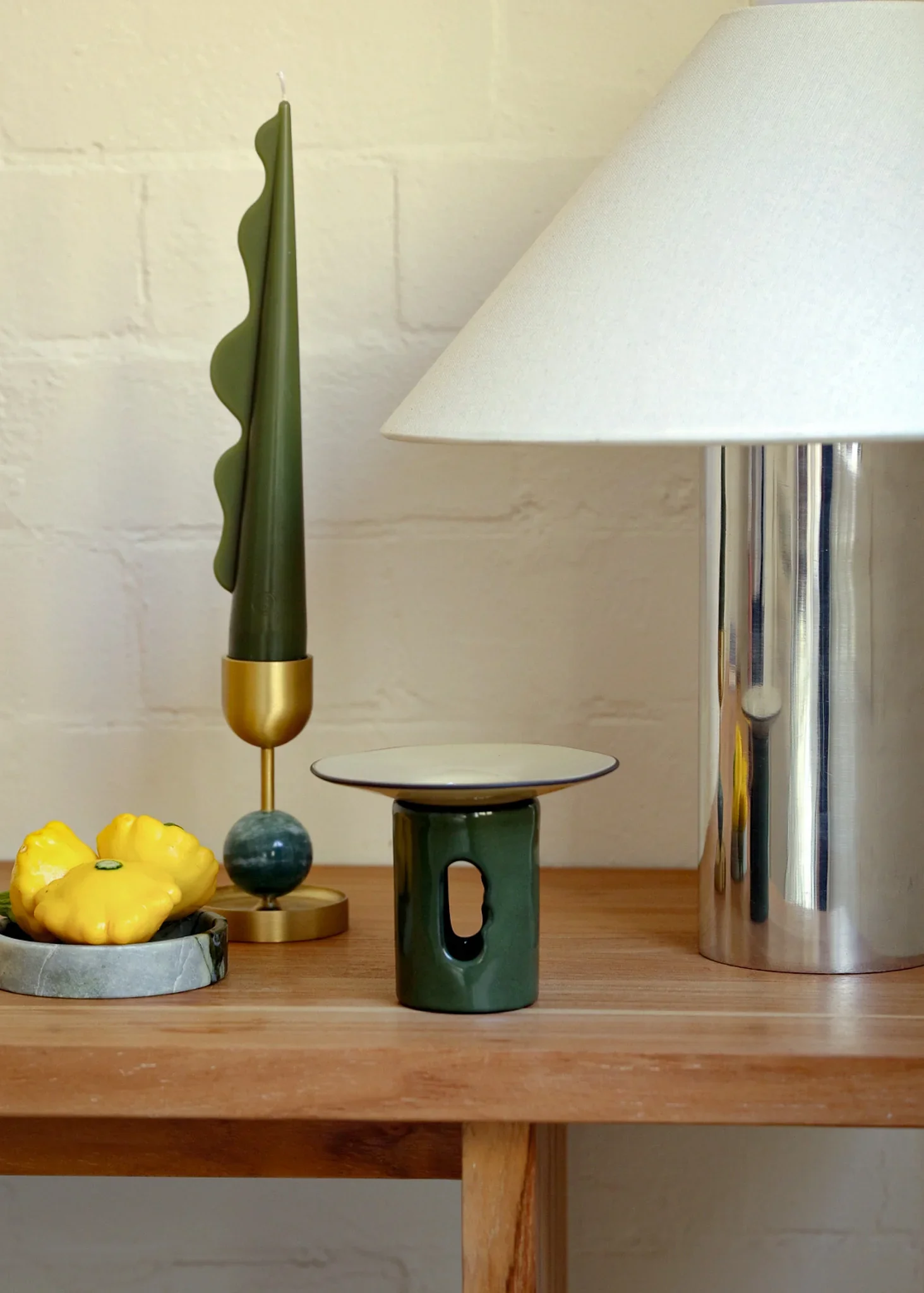 lumiere oil burner - olive 2.webp