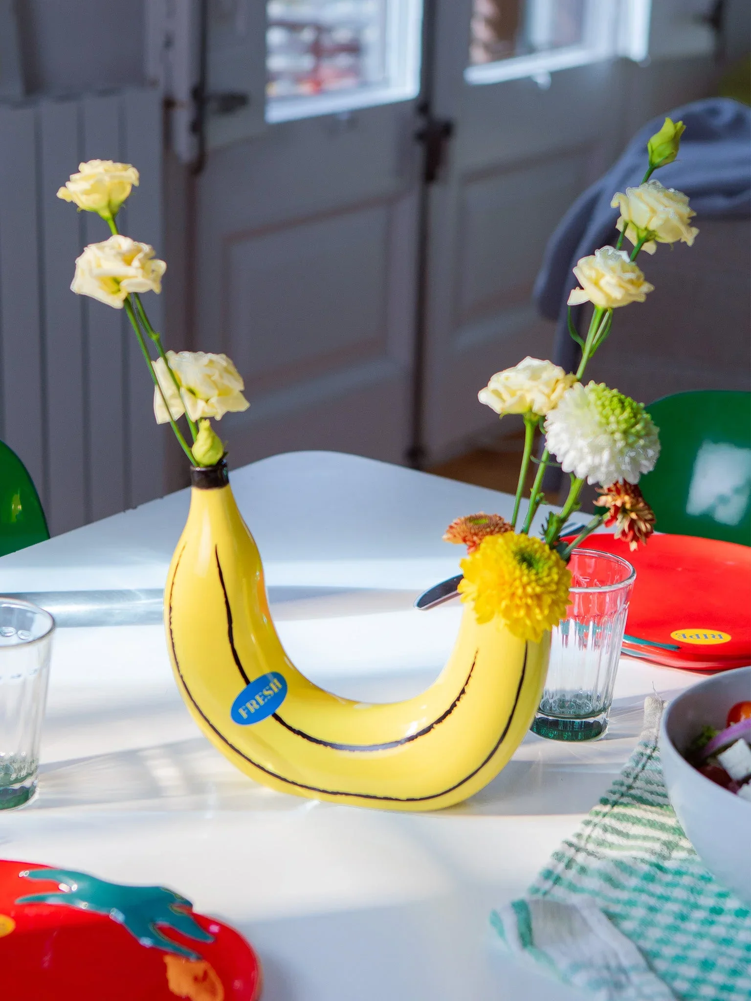 banana vase 2.webp