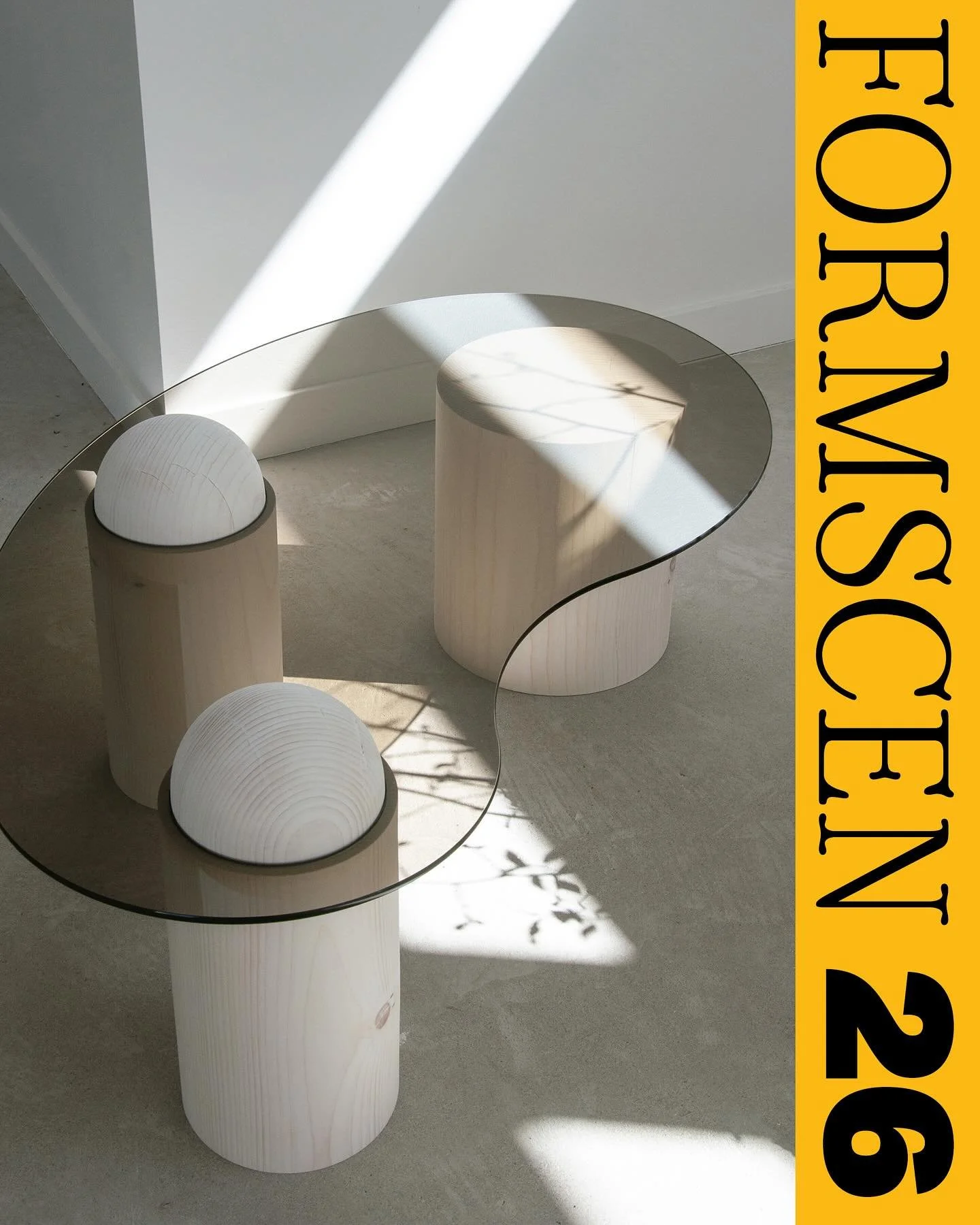 FORMSCEN 2026 

Svensk Form V&auml;st har bjudit in 26 formgivare och designers fr&aring;n v&auml;st att visa utvalda verk i en utst&auml;llning som speglar samtiden. H&auml;r m&ouml;ts unik, innovativ och h&aring;llbar formgivning, ett tydligt uttry