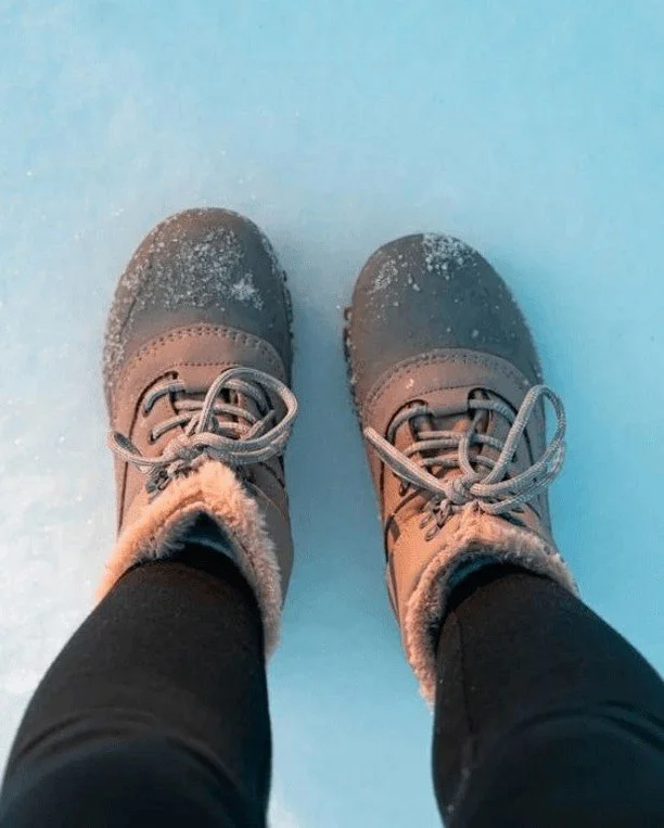Staying Warm Outdoors by Layering Well

Winter doesn&rsquo;t have to push your outdoor routine indoors. As an article in The Guardian recently highlighted in their piece on how to stay warm while exercising outdoors, the key is simple: build warmth f