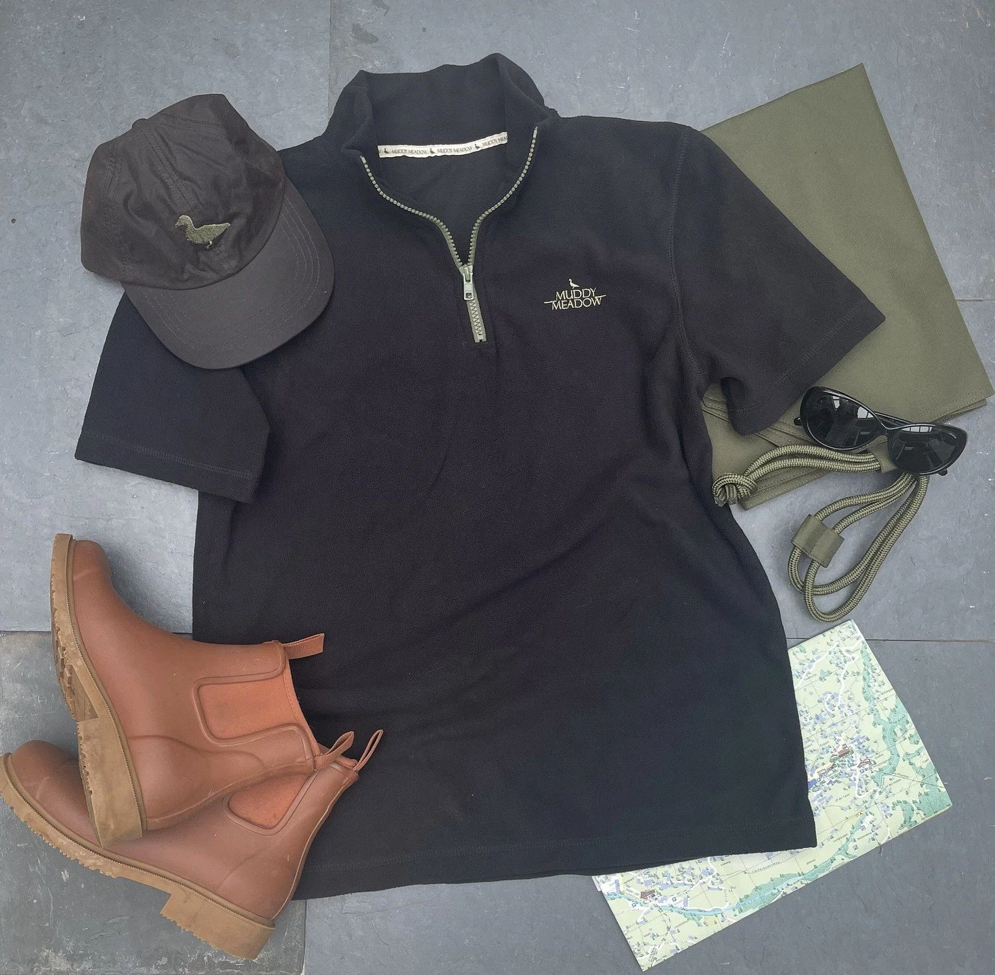 A quick gear refresh goes a long way in May.
Shake out your waterproof, brush off walking shoes, empty the dog walk bag of old bits and pieces, and give your fleece a gentle wash.
Simple jobs that make heading out the door easier as the days get long