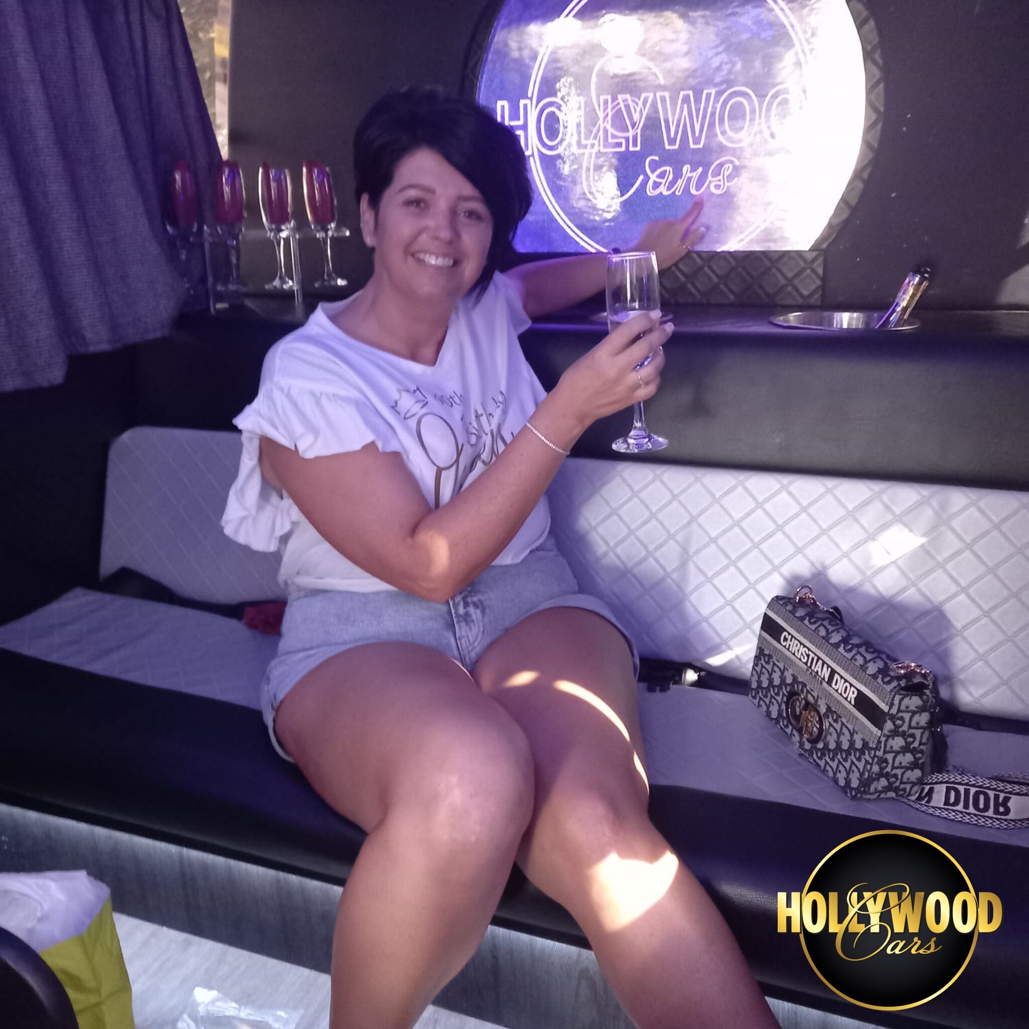 Do you fancy cruising around in a limousine with a glass of bubbly in hand? 
Then why not send us an enquiry now at www.hollywoodcars.co.uk? ✨✨✨

#party #partybus #limo #limohire #LuxuryTravel
#liverpool #drinks #partytime #music #love #dj
#wedding #