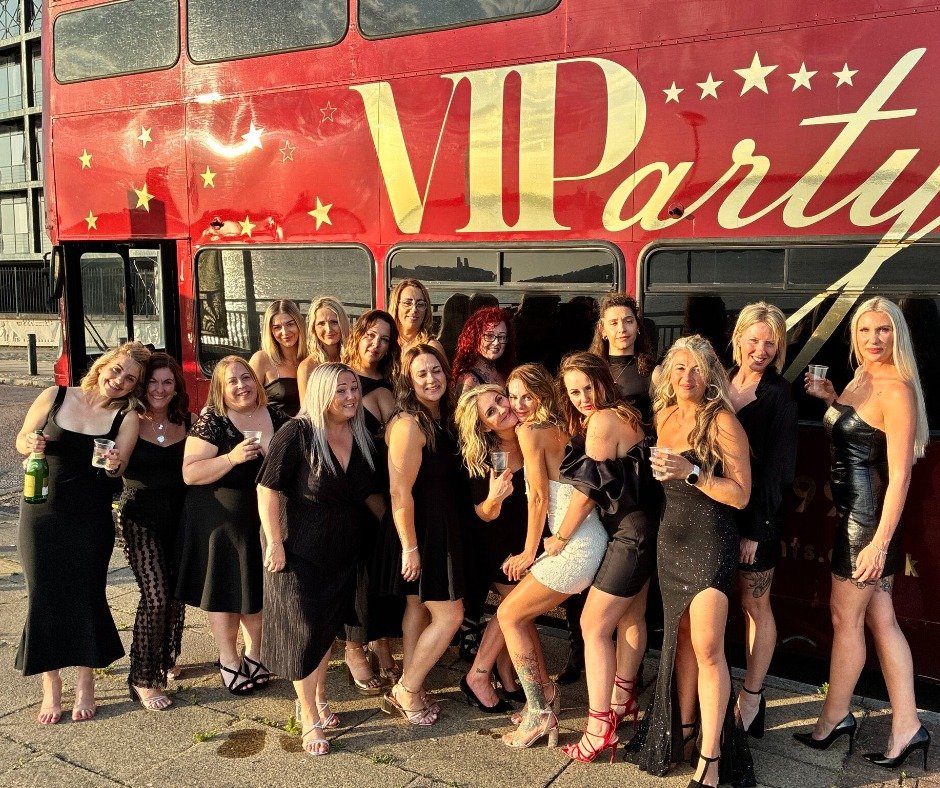 Who needs a venue when you got a party bus 🕺

Thank you so much to Kimberley for sending through these pictures of her and her friends and family in our VIParty bus! You all look stunning ❤️

Book now at hollywoodcars.com and make your night a night
