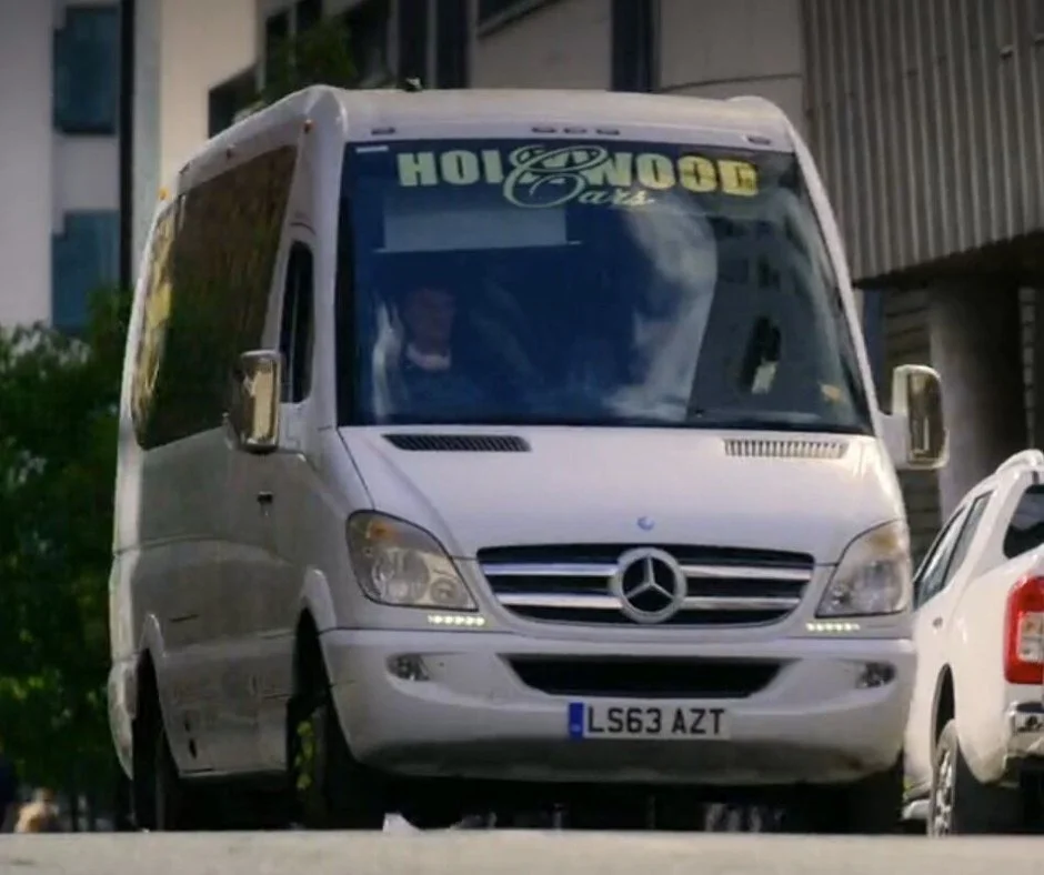 As seen on Love is Blind UK ❤️🌹✨

Enquire now at Hollywoodcars.com 🎟️