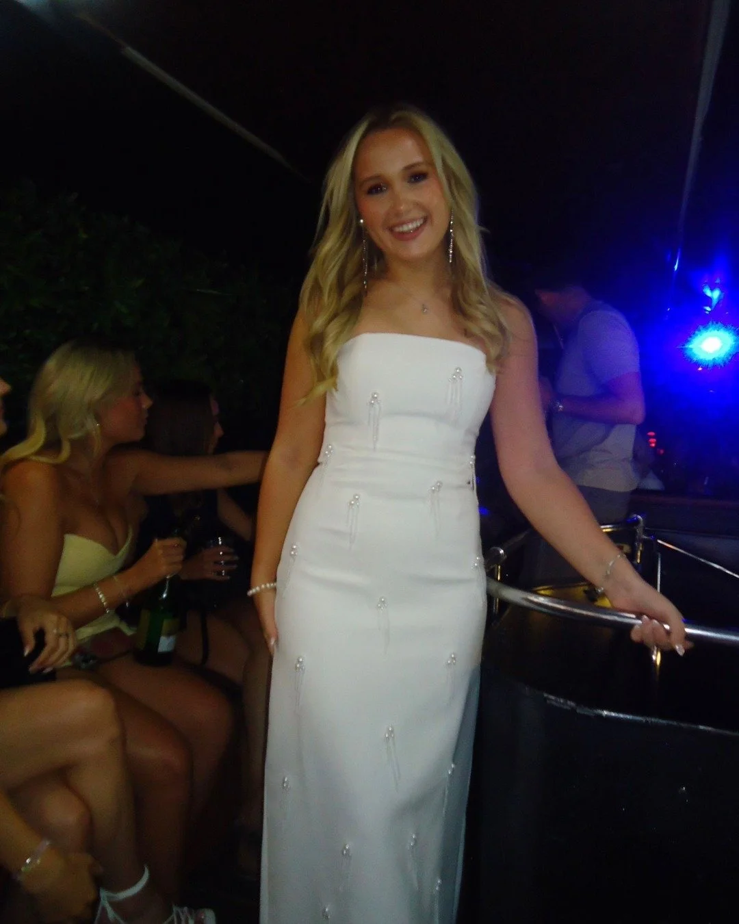 A night to remember ✨ celebrating love in style with Hollywood Cars 🥂🍸

Thank you so much to Kerrie for sending in these pictures of her daughter celebrating her birthday! 🎂