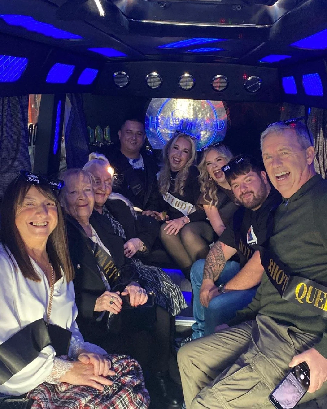Birthdays deserve a touch of the Hollywood glamour ✨Make your birthday an event no one will forget, and arrive in luxury whilst doing it 💎🎂 Thank you so much to Lauren for sending in this beautiful picture of her and her family celebrating her birt