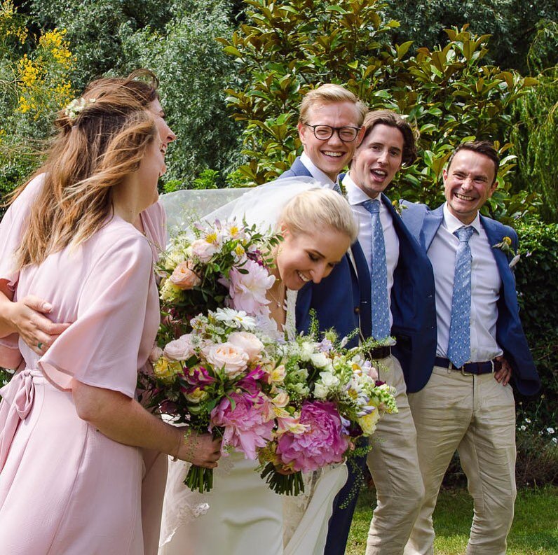 All those happy smiling faces. Don&rsquo;t you just love a wedding day! 
Polly + Hugo, yes that really did just happen! 
#relaxedweddings #rockmywedding #junebugweddings #thisisreportage #photographerskeepingitreal #reportagewedding #cheshirewedding 