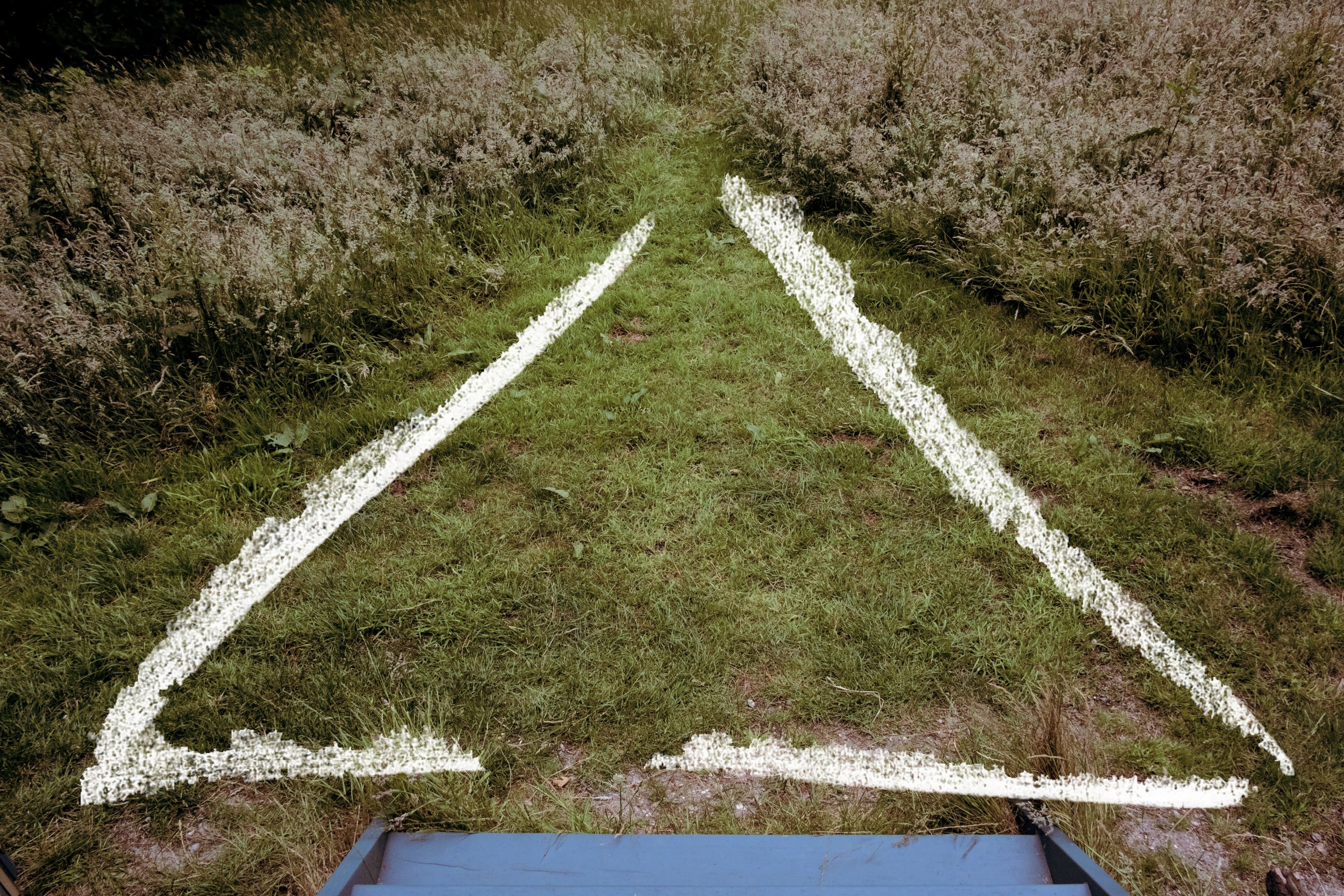 TRIANGLE-2.jpeg