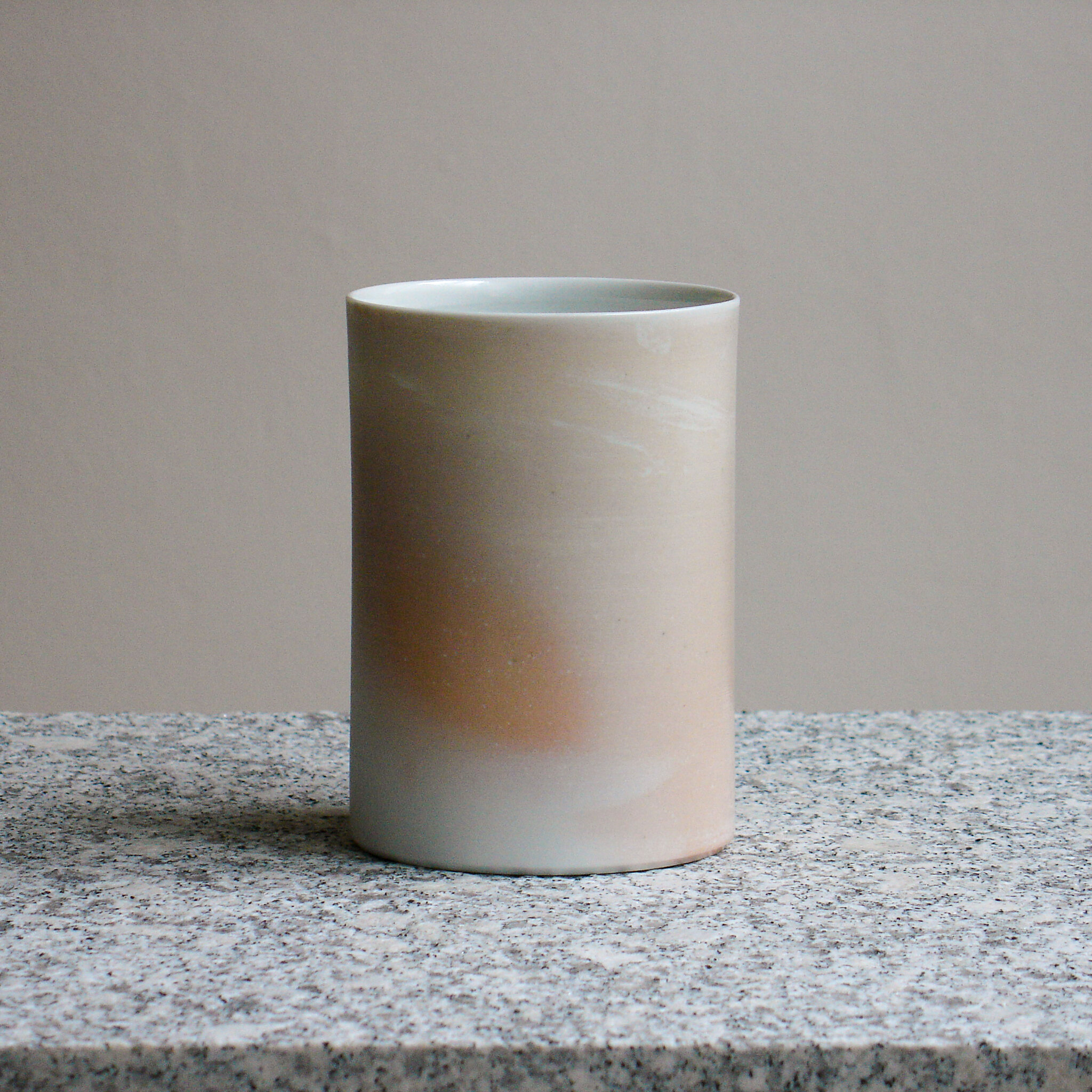 Carolin Wachter Vase Anagama I 2.jpg