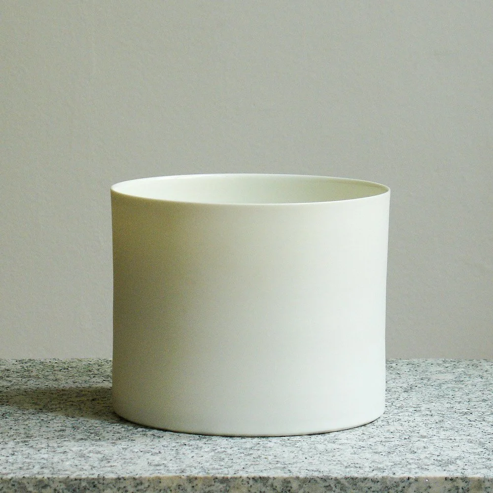 Carolin Wachter Vase Zylinder breit.jpg