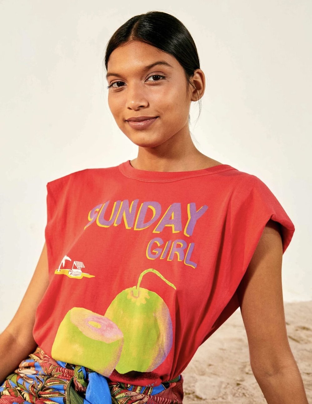 Sunday Girl Graphic T-Shirt 