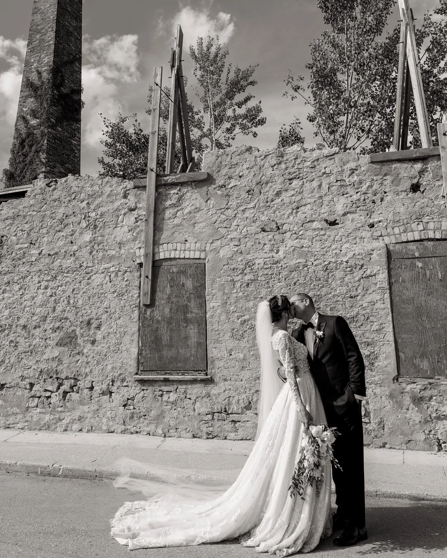 I A N &amp;  Z A H R A 🕊️
.
&middot;
&middot;
📸 @marjan_photography 
&middot;
.
&middot;
.
.
.
#wedding #weddingdress #instawedding #weddingday #bride #weddingphotography #weddinginspiration #weddings #instaweddings #love #weddingplanner #weddingph