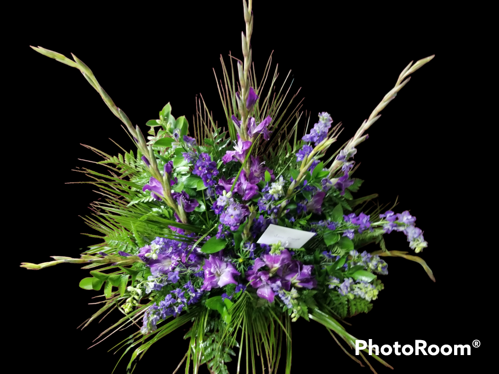 Local Tallulah, LA Florist — Local Florist — Tallulah LA — Delhi LA — Standing Spray — Fresh