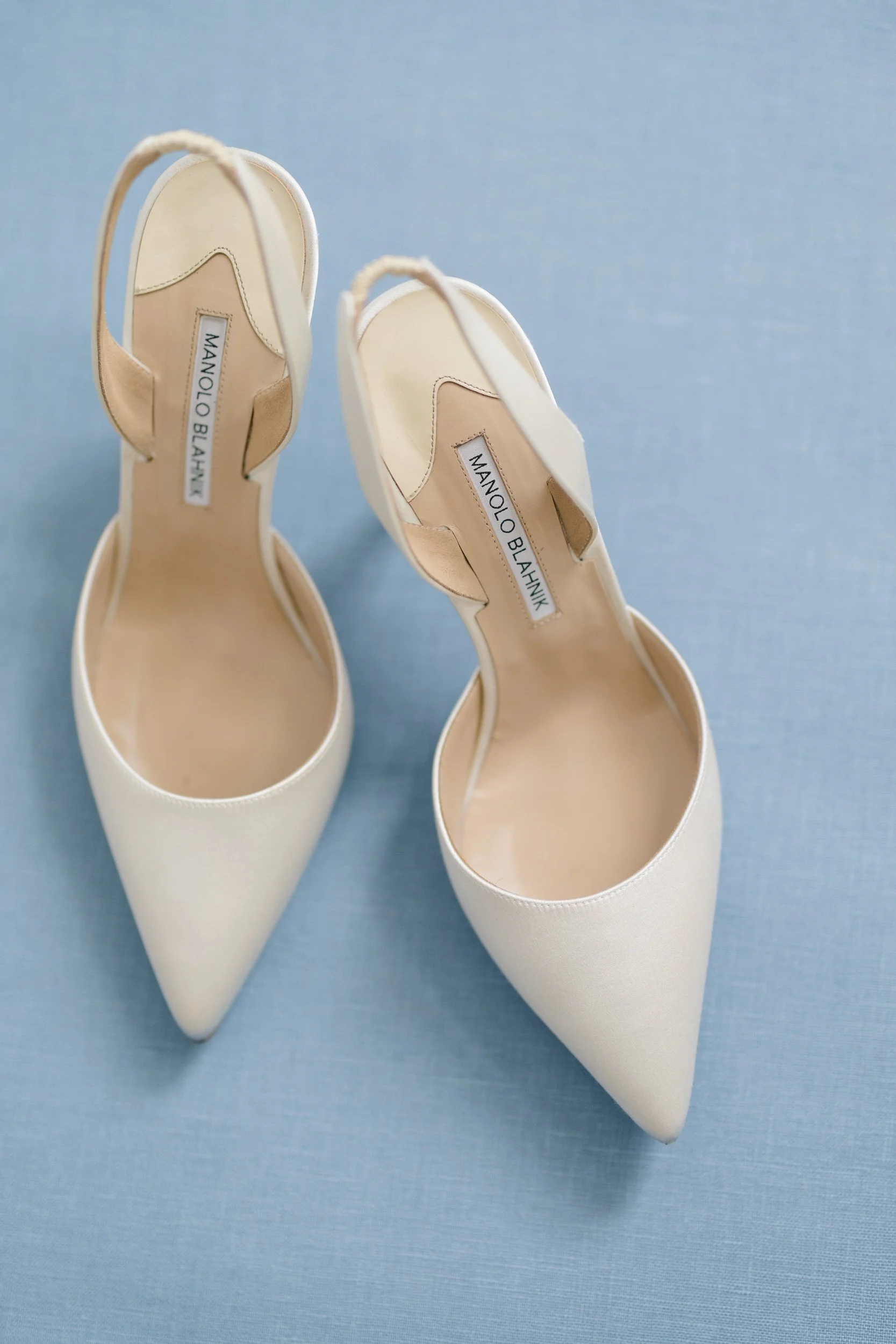 Classic wedding details from a coastal Corinthian Yacht Club celebration in Marblehead, Massachusetts.