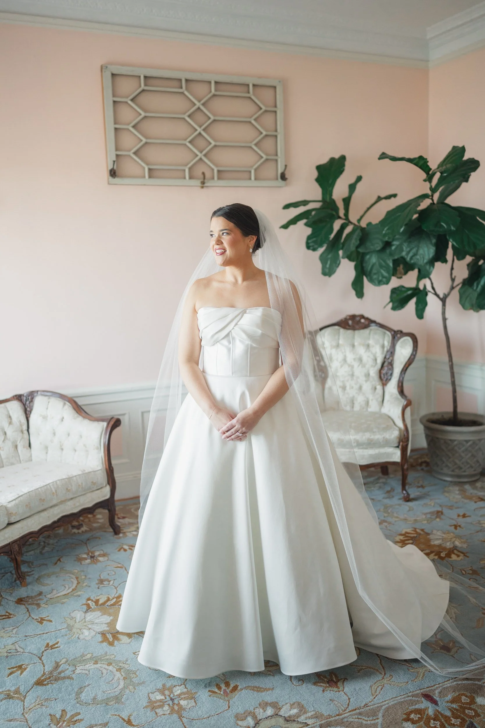 Aldrich Mansion wedding morning with bride getting ready