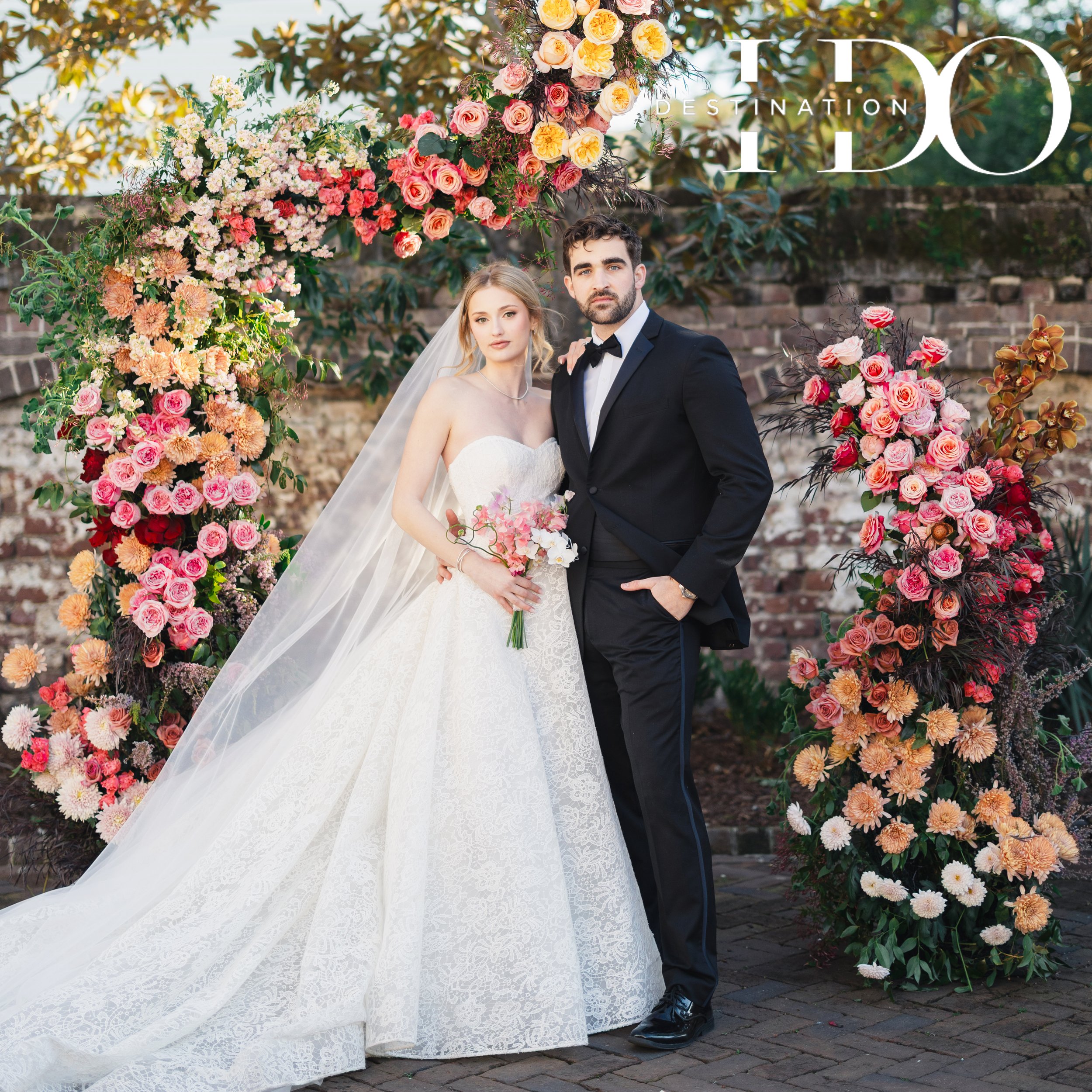 A Colorful Spring Wedding at the Gadsen House