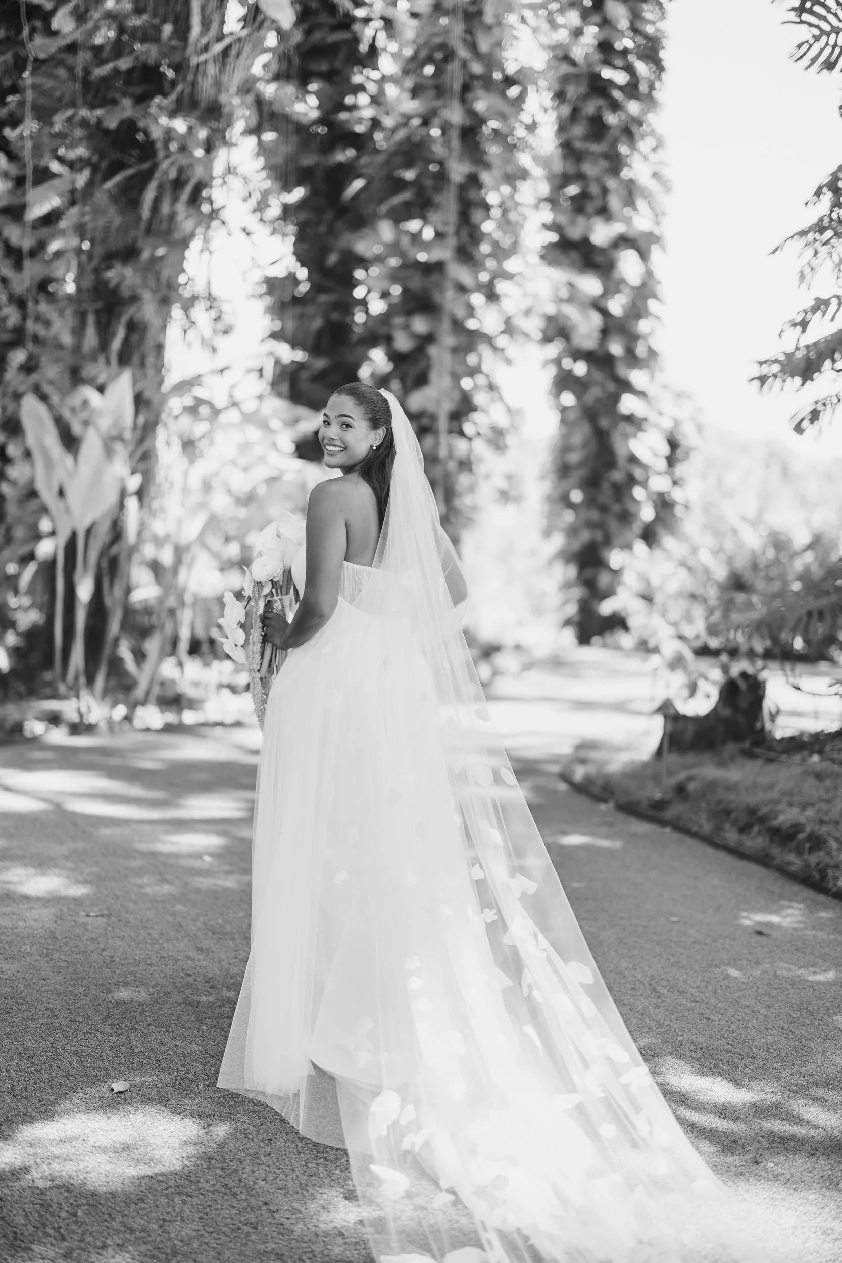 bride in a modern wedding dress at sunset ranch hawaii on oahu