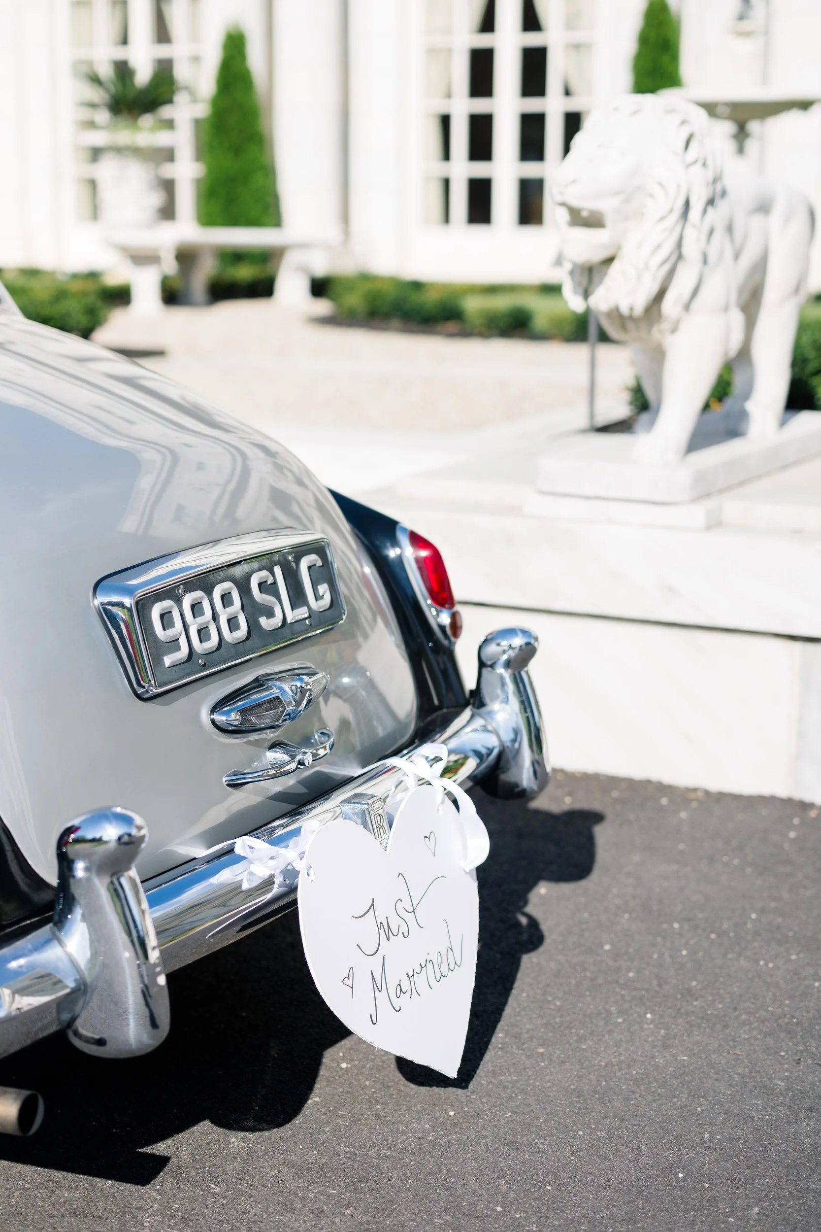 Elegant exterior of Rosecliff Mansion captured during a Newport wedding weekend