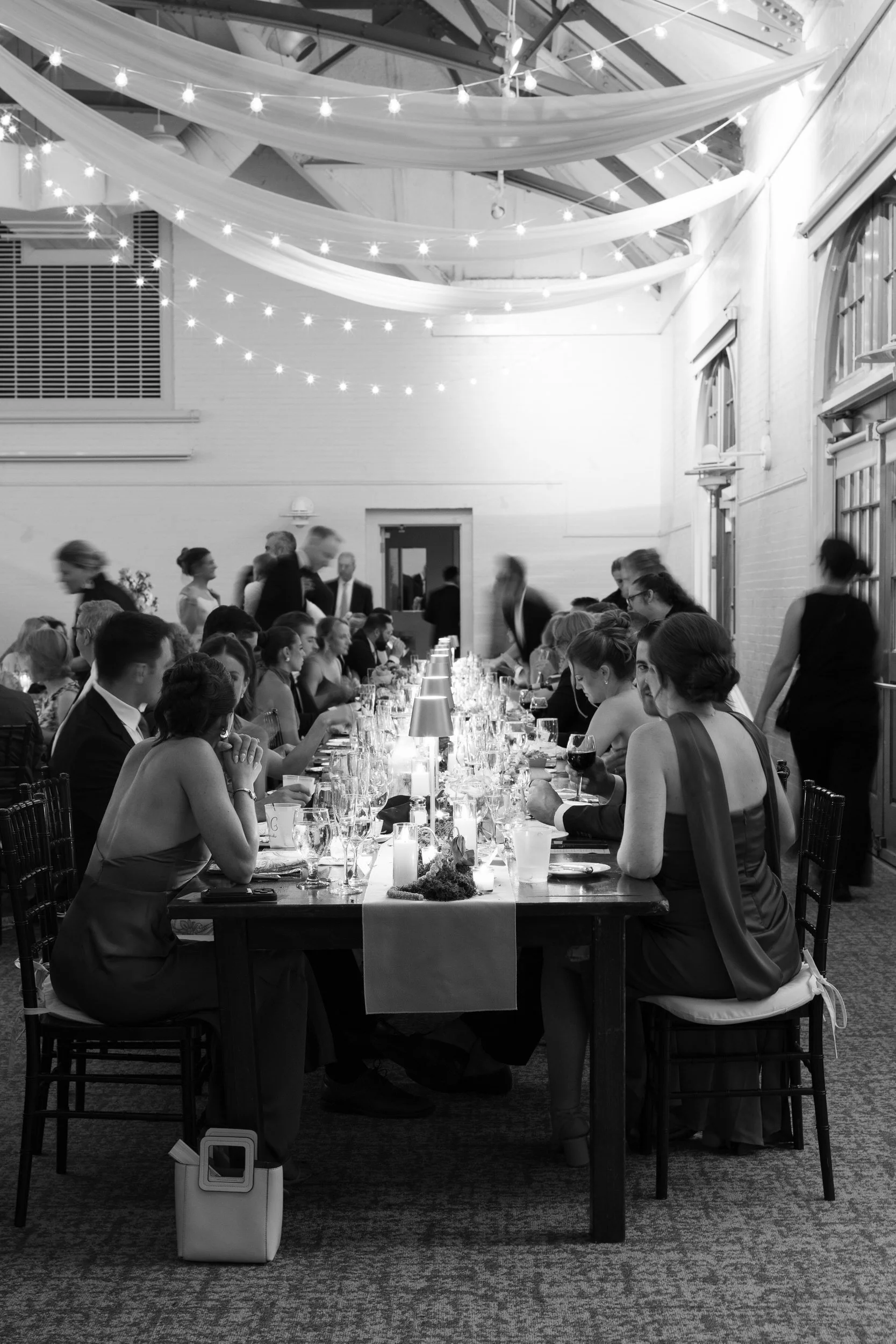 Elegant dinner reception at an Italian garden wedding venue
