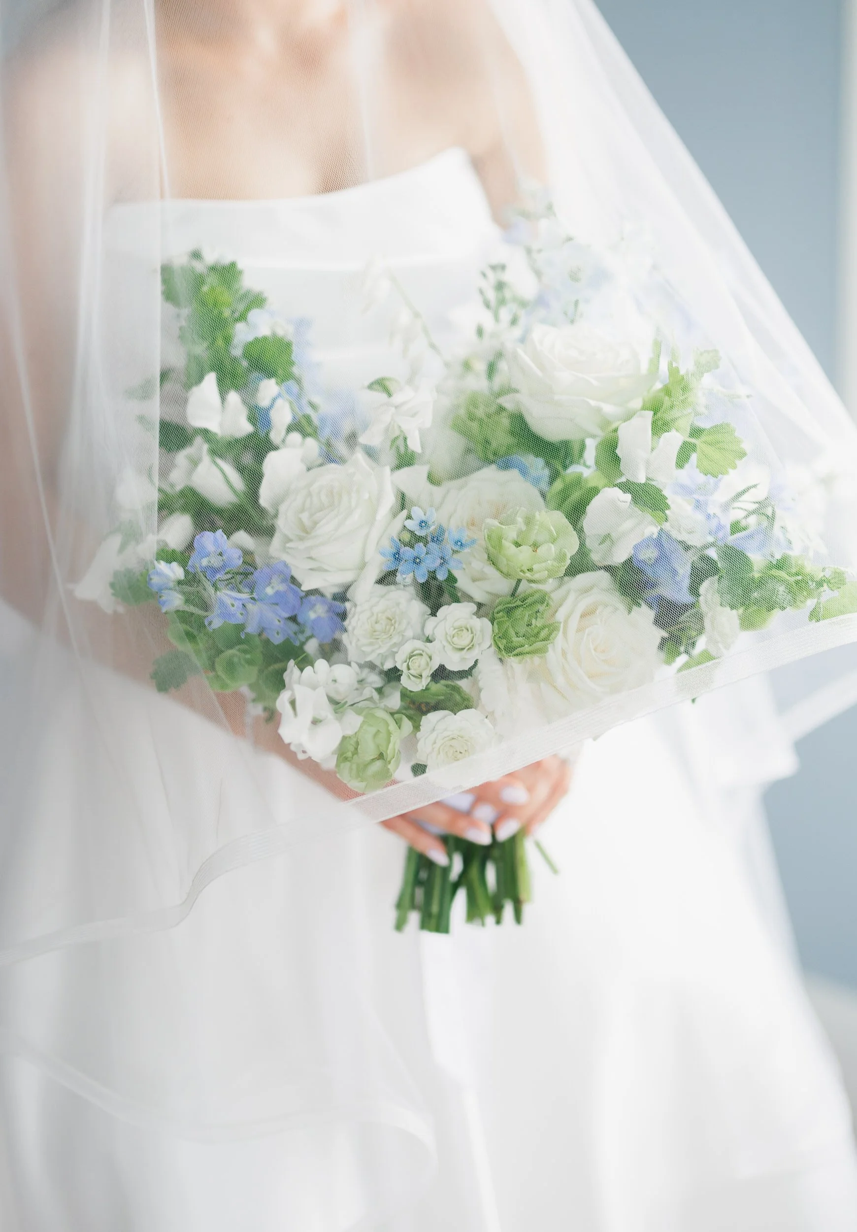 A timeless wedding morning at Corinthian Yacht Club as the bride gets ready for a coastal Massachusetts celebration.