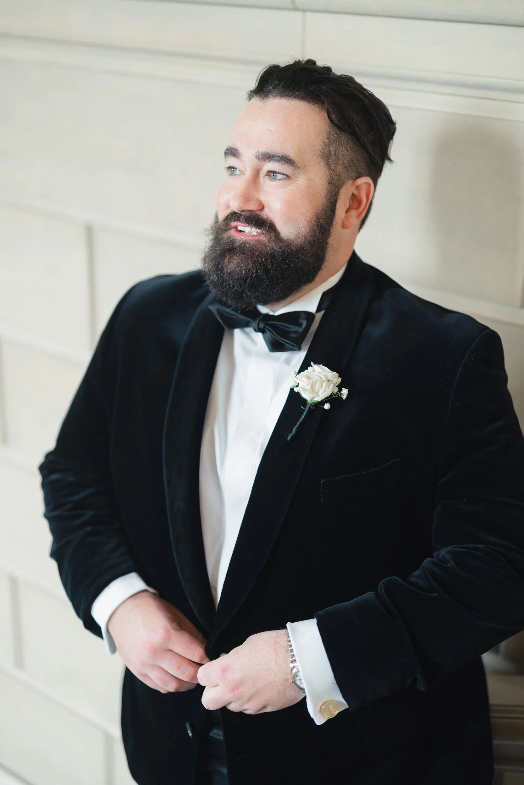 Groom portrait at Aldrich Mansion wedding in Rhode Island