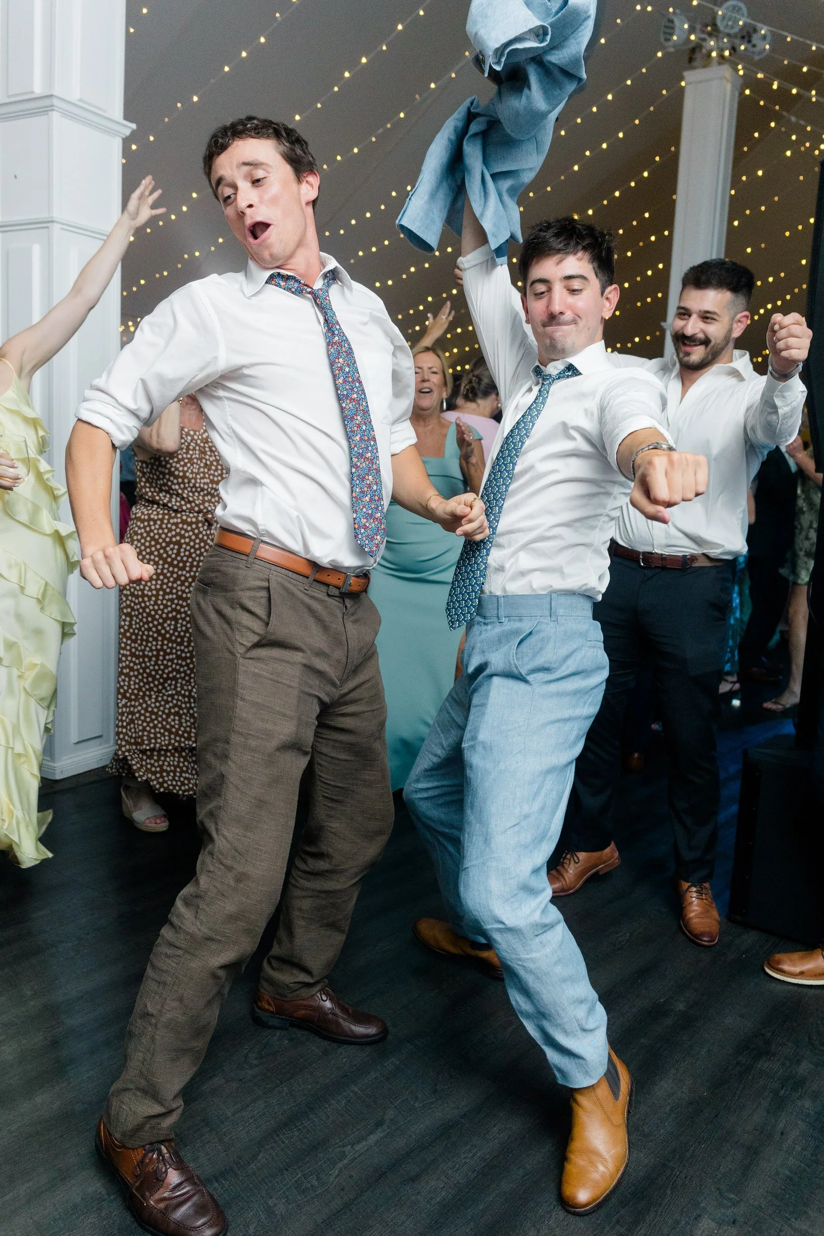 Friends and family dancing the night away at Blithewold.