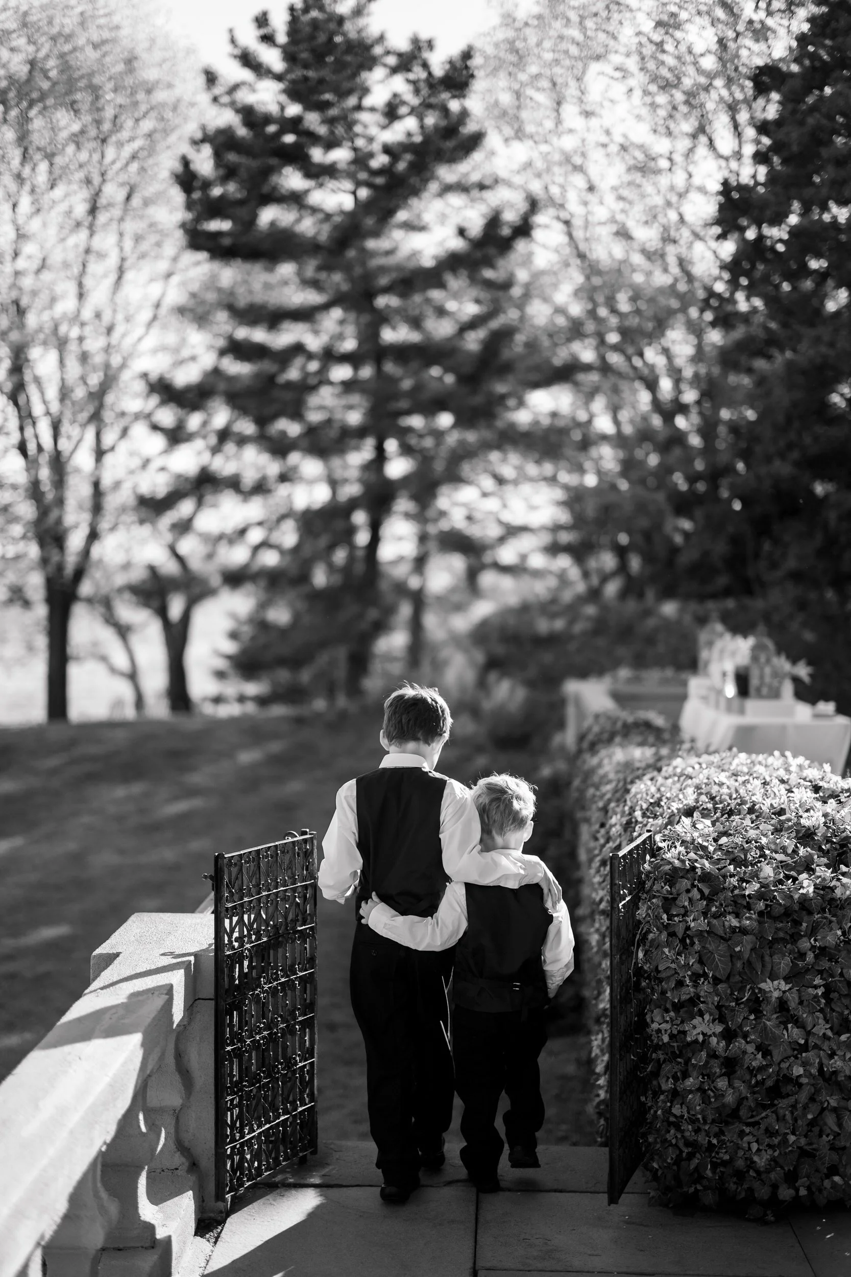 Oceanfront wedding ceremony at Misselwood Estate overlooking the Atlantic Ocean