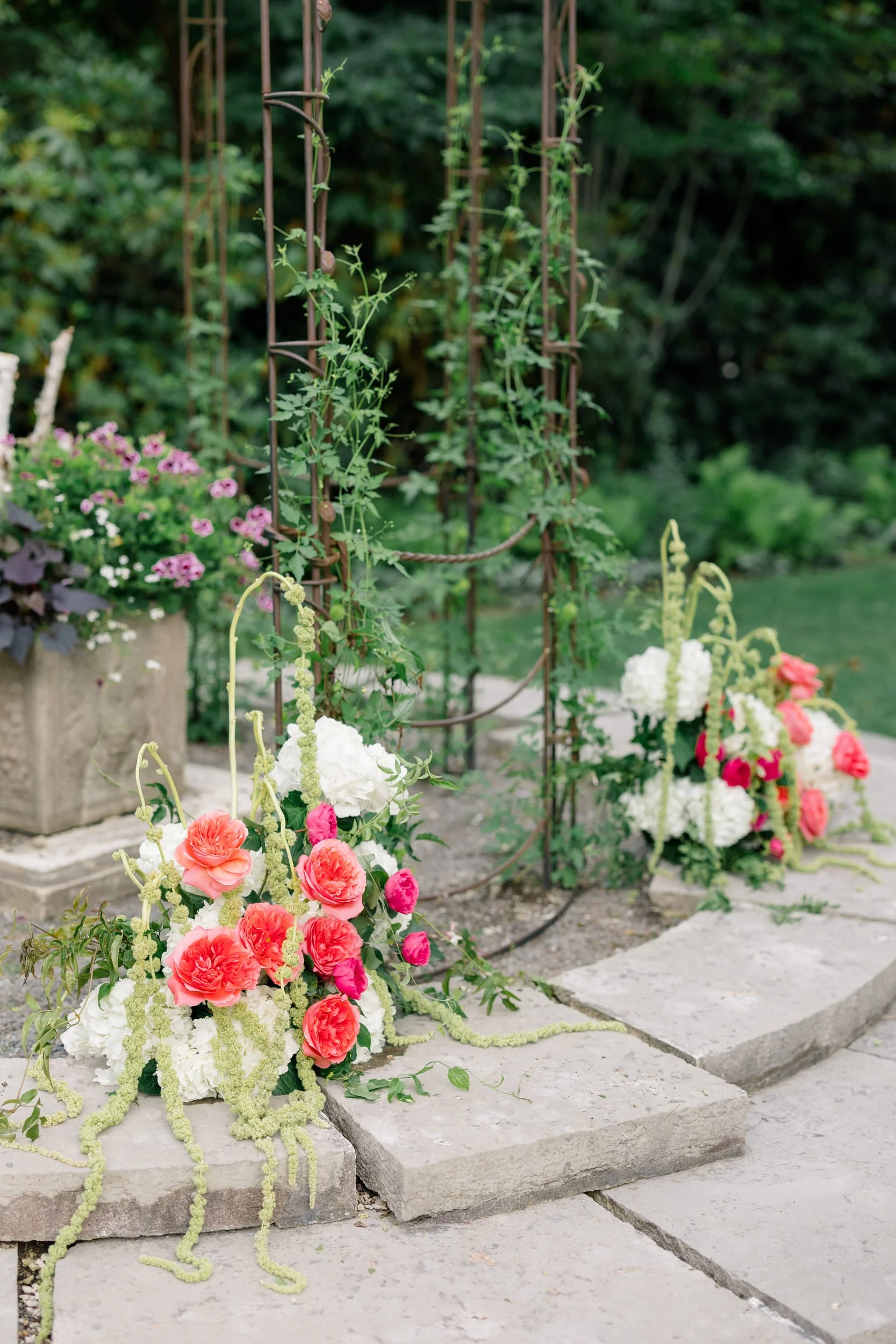 Floral ceremony details at the Italian Gardens at Elm Bank wedding venue